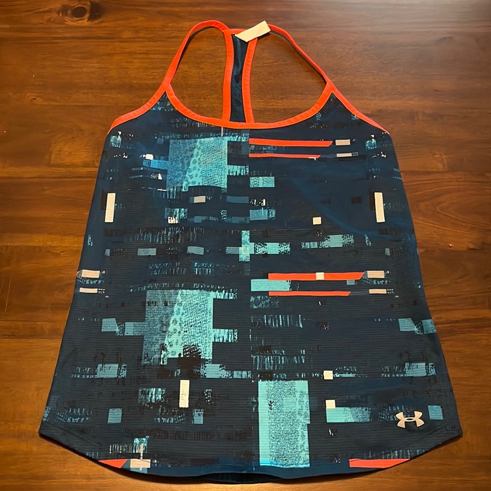 NWOT Woman’s UA top